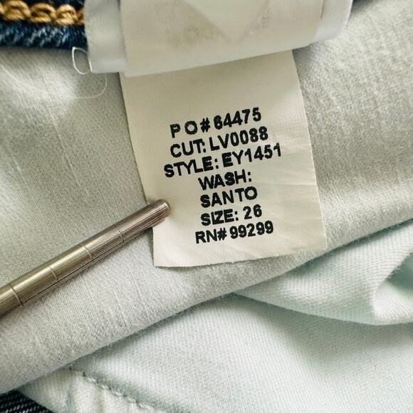 Level 99 Anthropologie Jean Shorts Size 26 Santo Medium Blue Wash 4" Beach Vacay - Picture 6 of 8